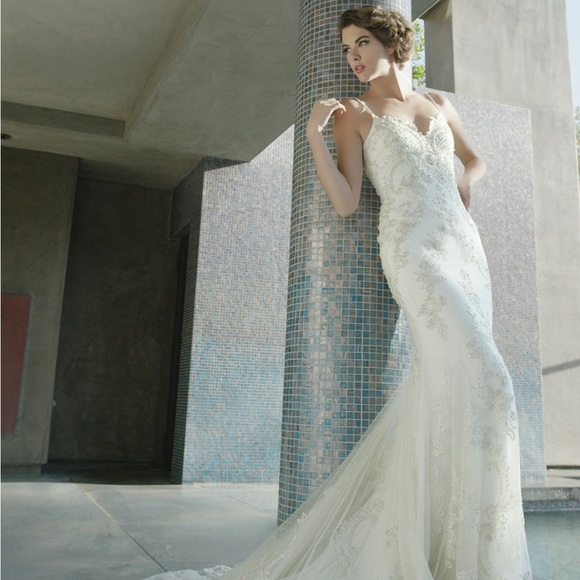 *Never Worn* Enzoani-Henley beaded mermaid gown - Picture 1 of 4